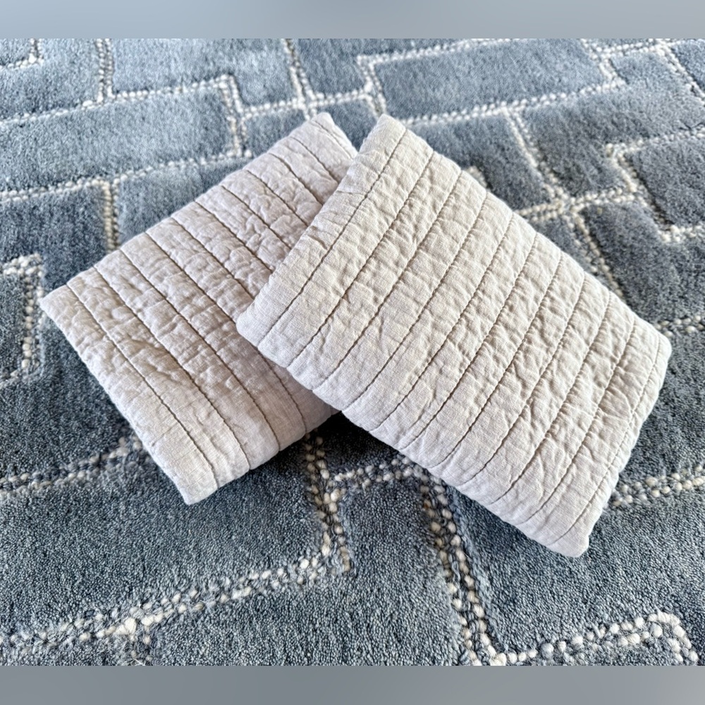 Two Fieldcrest Pillow Shams in Cream/Tan